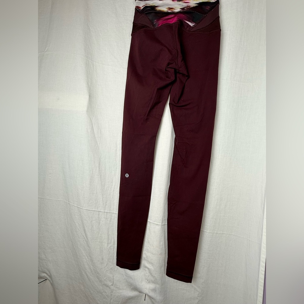 lululemon athletica Burgundy Leggings with Patterned Waistband - Picture 3 of 5
